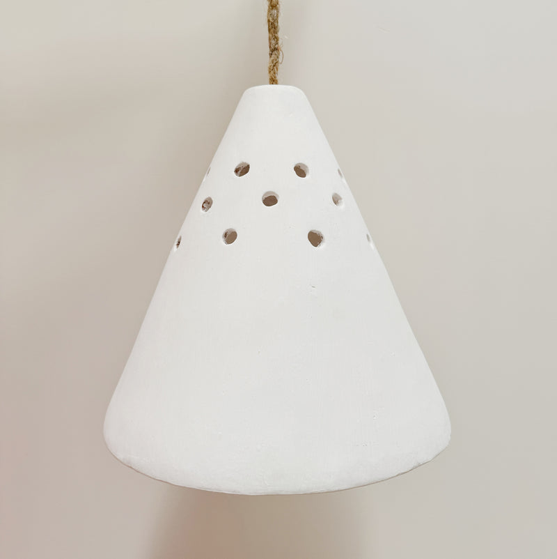 SASKIA CLAY PENDANT - WHITE