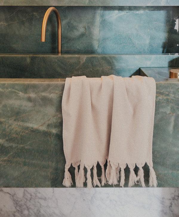 SAARDE | VINTAGE WASH HAND TOWEL CLAY