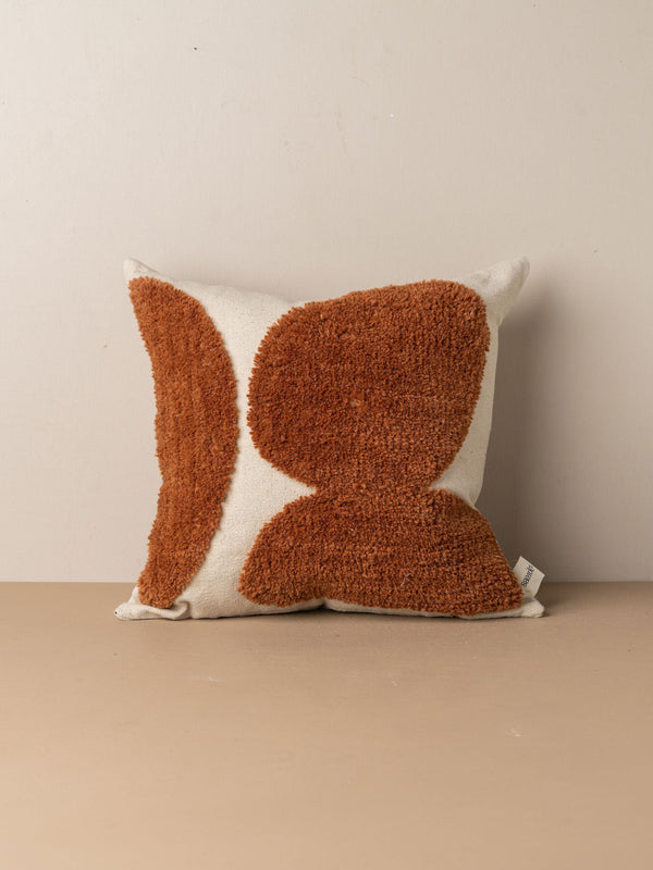 SAARDE | ABSTRACT SQUARE CUSHION TERRACOTTA
