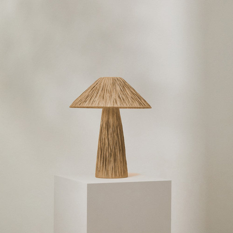 RAFFIA WOVEN TABLE LAMP