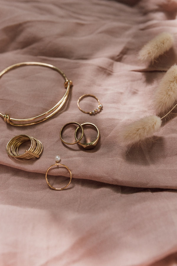 UNE FRESH WATER PEARL RING