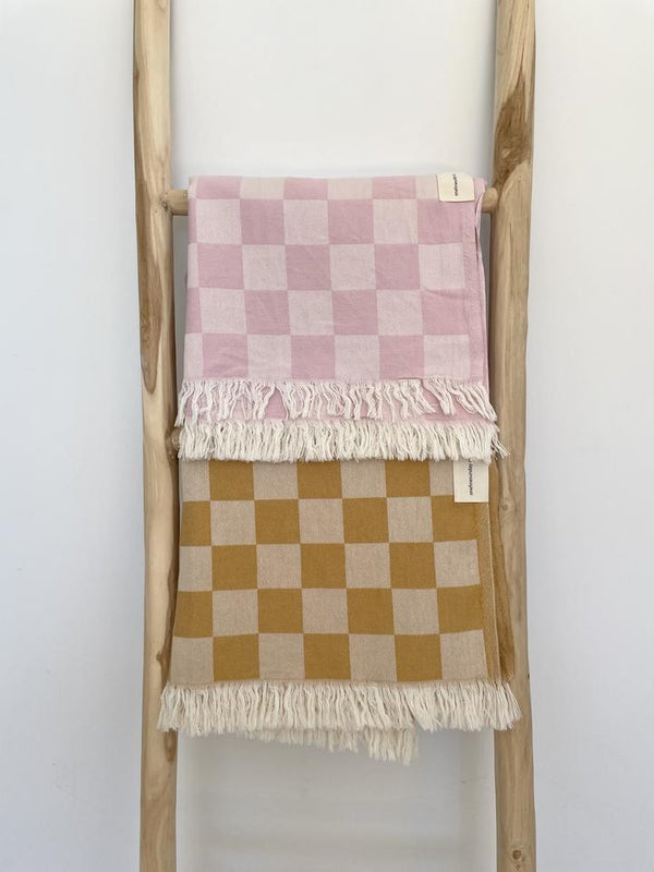 ONE FINE SUNDAY | CHECKER TURKISH TOWEL XL / THROW - BLUSH PINK
